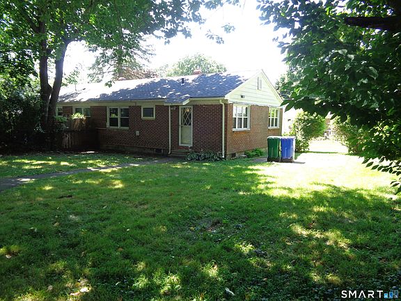5th image of 318 Stonybrook Road