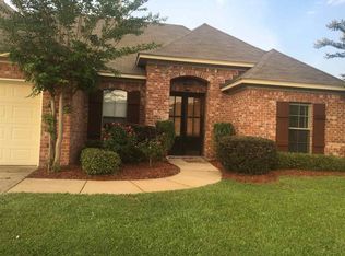 404 Oak Park Cv, Pearl, MS 39208
