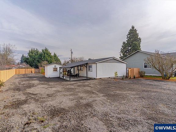 3rd image of 2681 Birch St