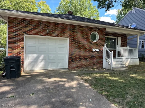 425 Orlando Ave, Akron, OH 44320