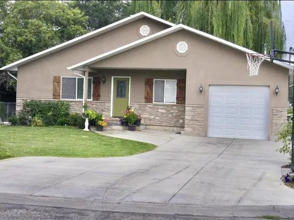298 N Byron Ave, Shelley, ID 83274
