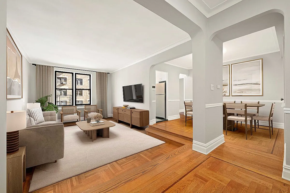 300 W 72nd St APT 6D photo 1