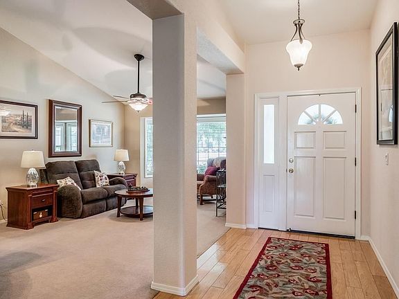 4th image of 1422 Valley Glen Dr