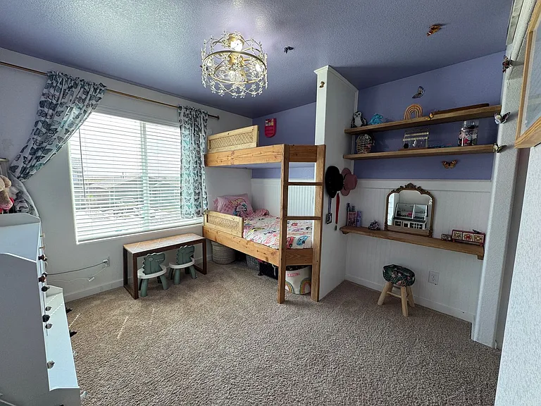 379 Walnut St — Photo 18