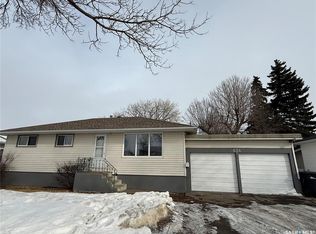 634 King STREET, Weyburn, SK S4H 0P7