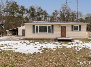 2096 Horton Rd, Muskegon, MI 49445