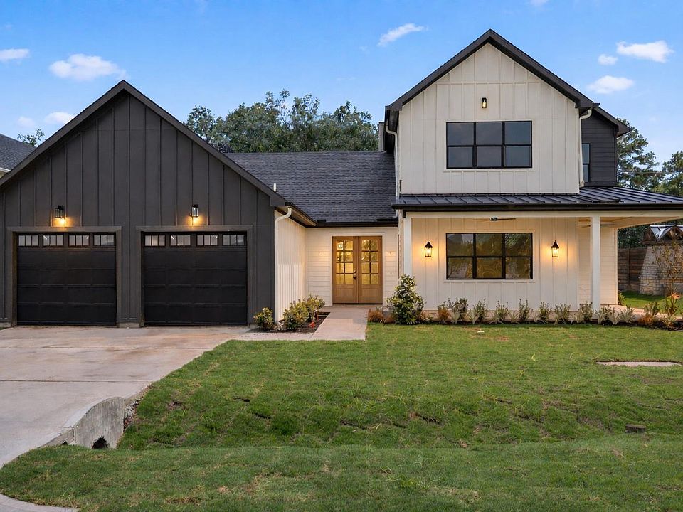 1st image of 8707 Water Oak Dr
