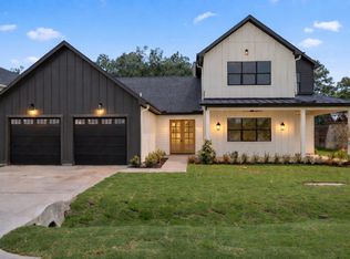 8707 Water Oak Dr, Tomball, TX 77375