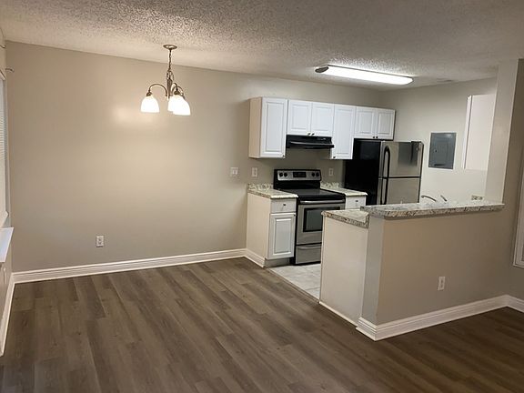 4th image of 2584 Grassy Point Dr Unit 102