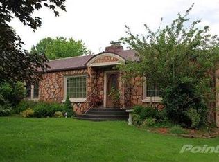 2007 E Wayland St, Springfield, MO 65804