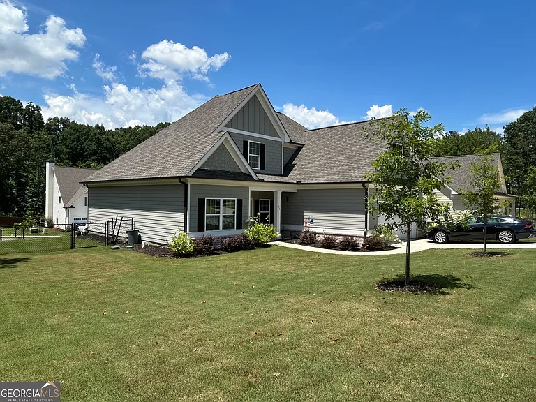 205 Solihull Ln — Photo 4