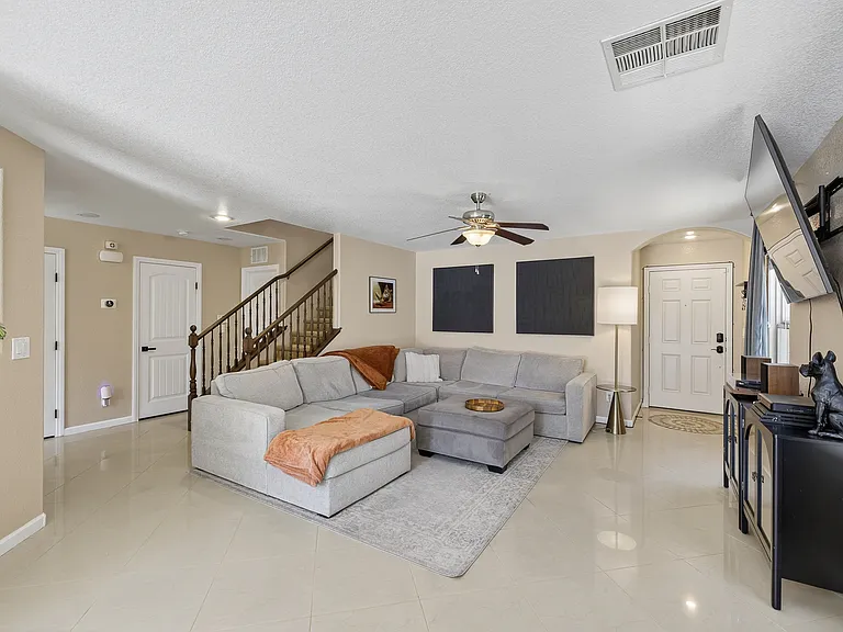 10847 Iona Island Ave — Photo 8