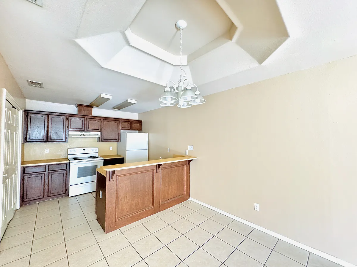 Building Photo - 1409 Prosperity Dr #4