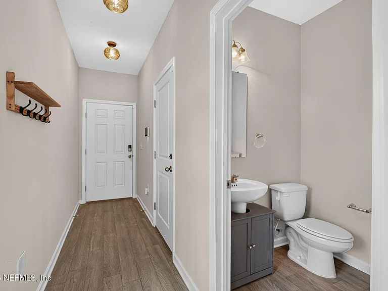 8069 Cheryl Ann Ln — Photo 6