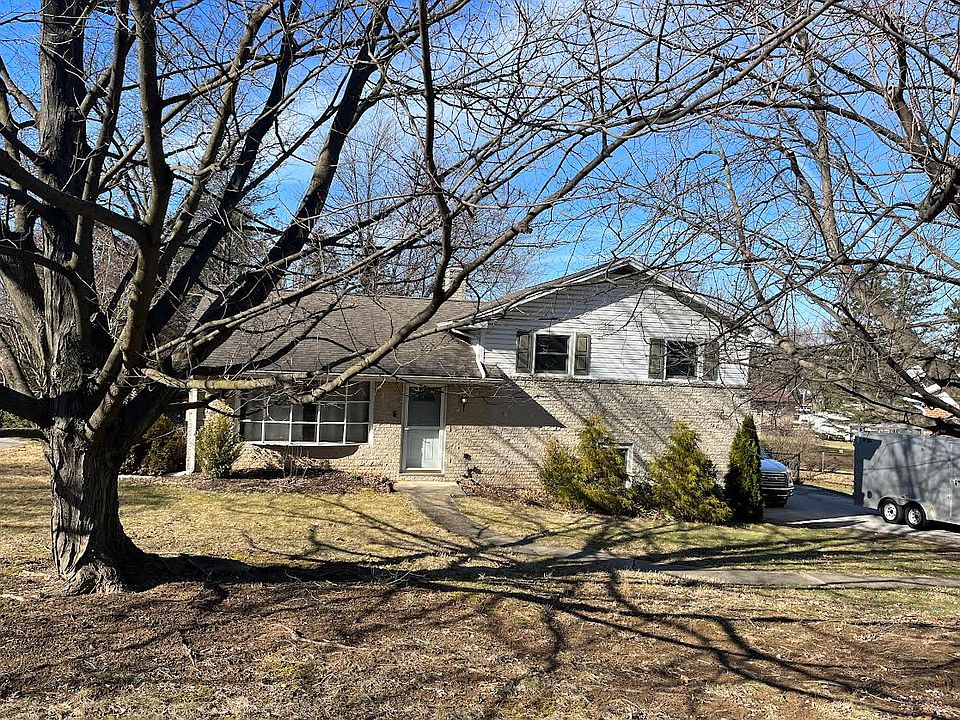2nd image of 1295 Lombard Rd #1