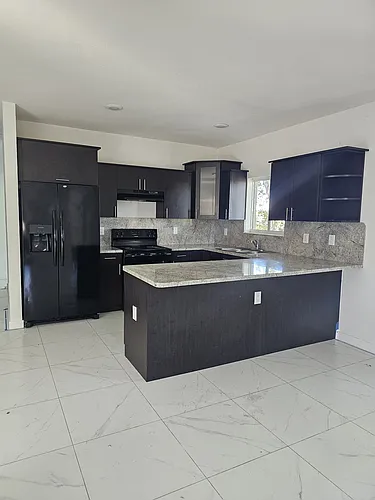 2758 NW 58th St Photo 1