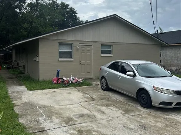 8105 N Klondyke St, Tampa, FL 33604