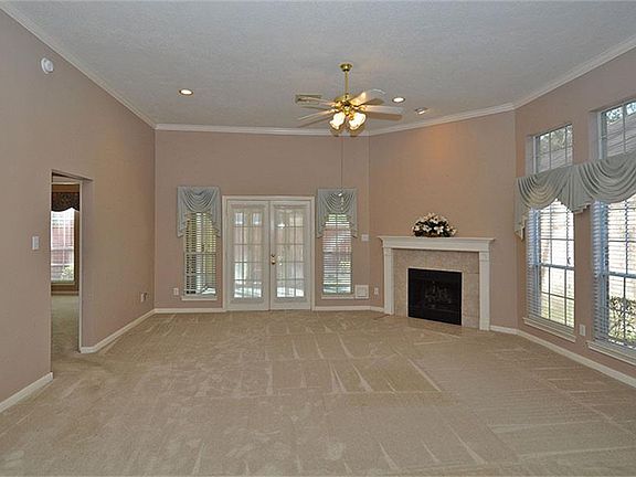 5th image of 3109 Cedar Knolls Dr