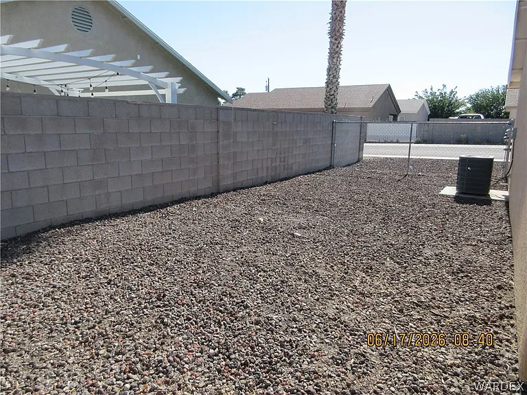 2747 Phoenix Ave — Photo 10
