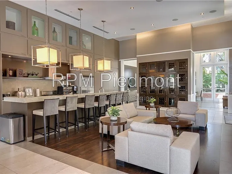1820 Peachtree Rd #911 — Photo 46