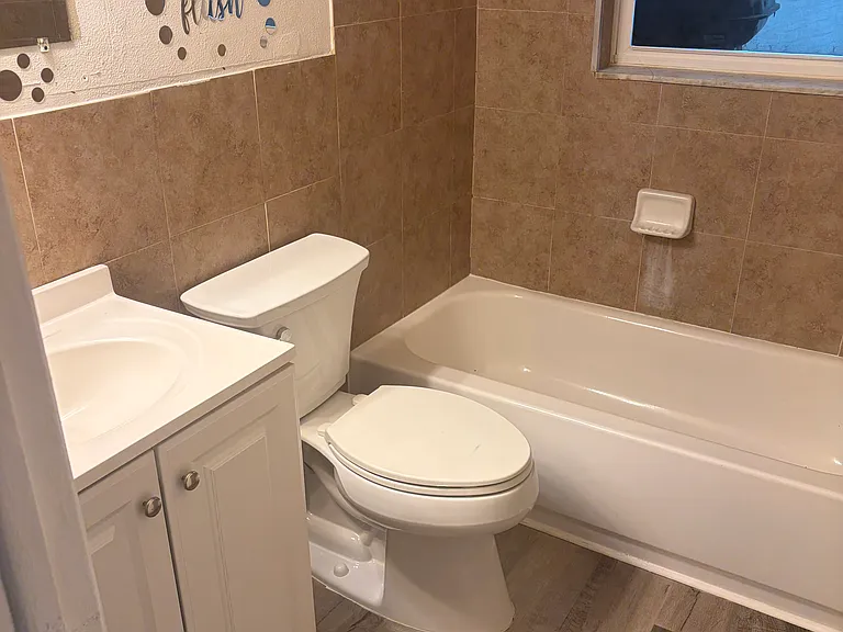 1307 W Washington St #A — Photo 8