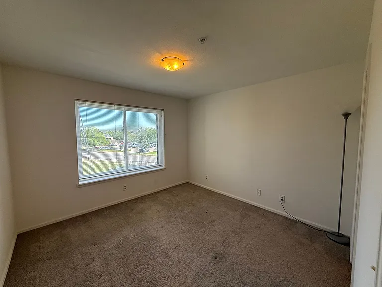 2727 Folsom St #303 — Photo 12