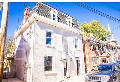 317 S Main St