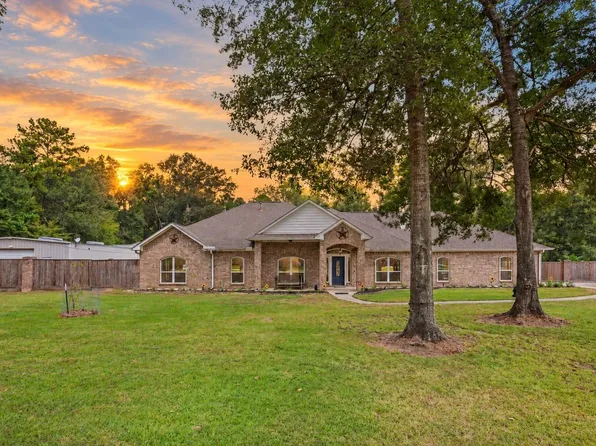 911 Winchester Bnd, Huffman, TX 77336