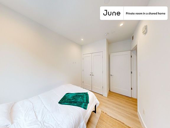 2nd image of 2147 P St NW #D