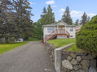 2823 Olympus Dr NE, Bremerton, WA 98310