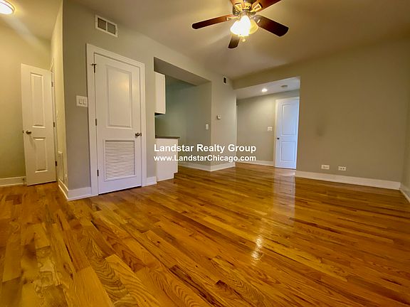 3rd image of 3525 1/2 N Broadway St #2S