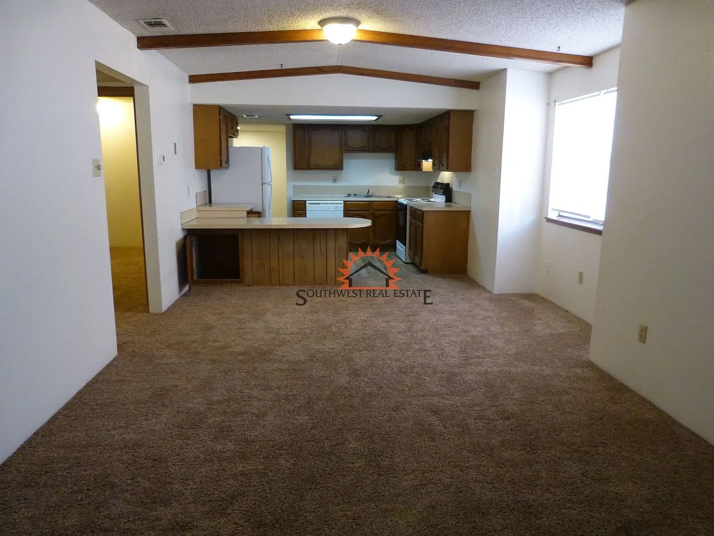 Cozy 2 bedrooms 1 bathroom duplex. — Photo 3