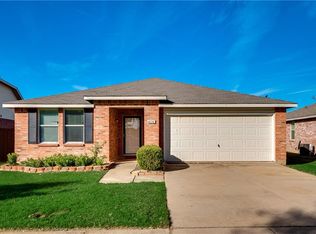 6116 Countess Ln, Denton, TX 76210