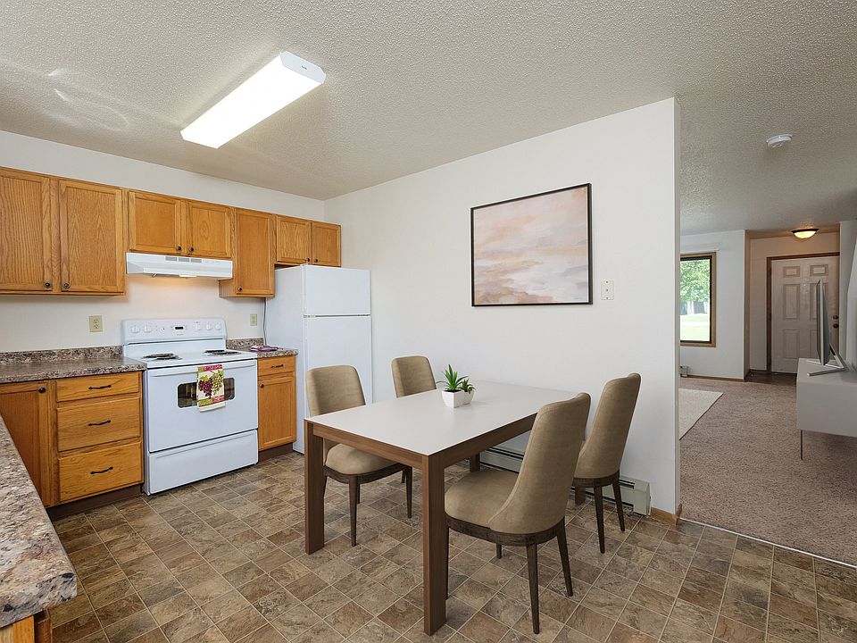 Fargo, ND Hazelwood Townhomes | Dining