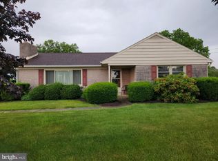 60 S Colebrook Rd, Manheim, PA 17545