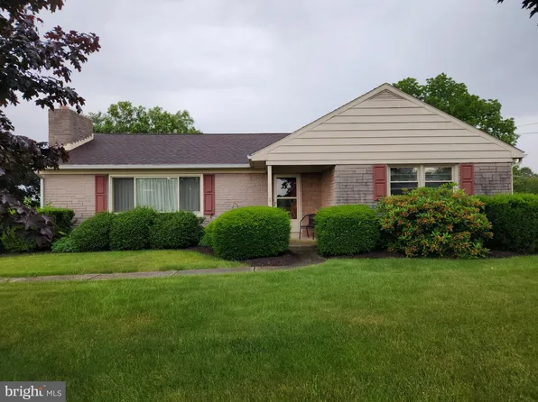 60 S Colebrook Rd, Manheim, PA 17545