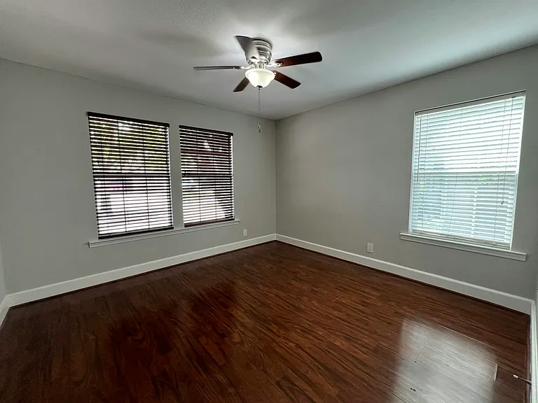 1313 Casa Vale Dr — Photo 17