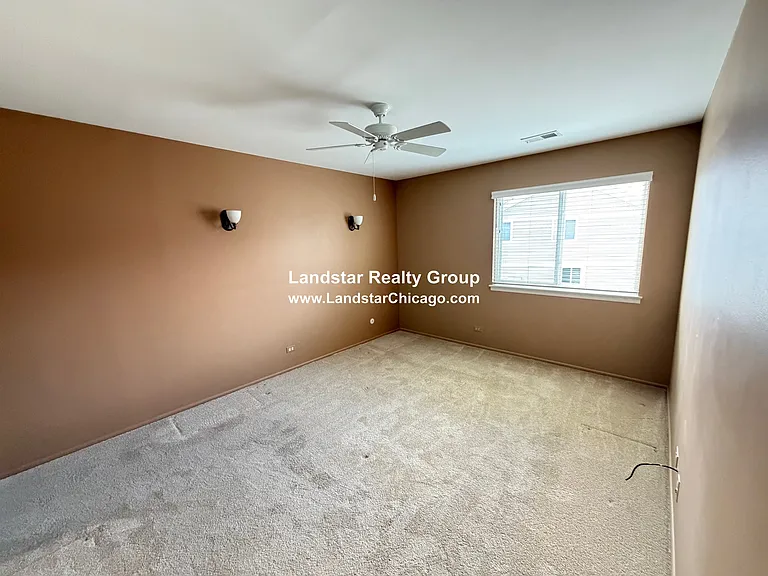 608 Berkley Ct #W2 — Photo 6
