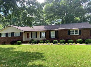 216 Ginger Cake Rd, Fayetteville, GA 30214