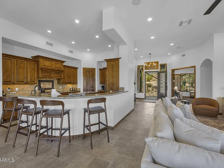 3105 E Arroyo Hondo Rd — Photo 13
