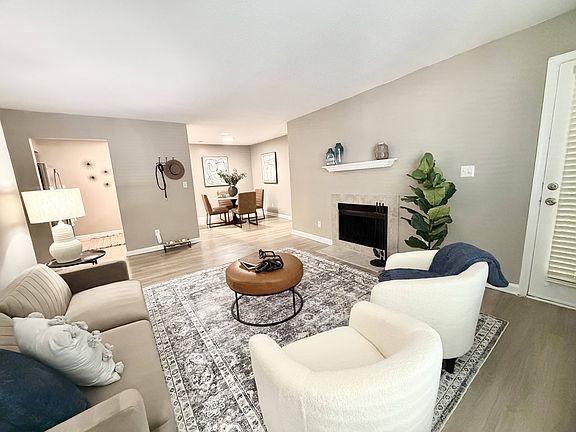 3rd image of 4655 Hope Valley Rd #37I