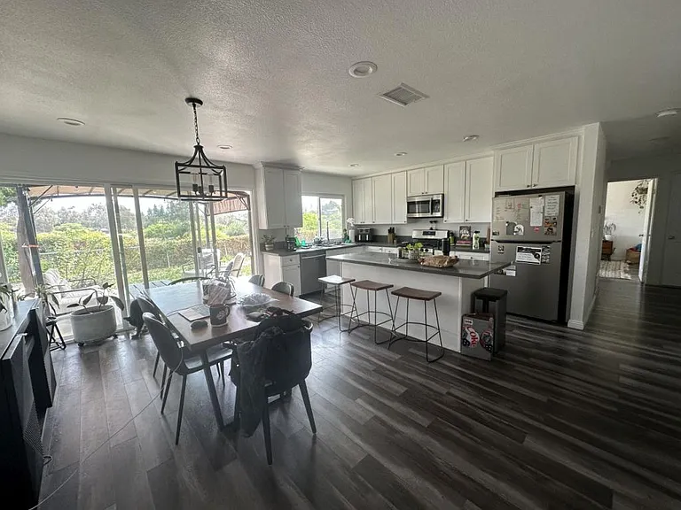 15237 Calle Juanito — Photo 4