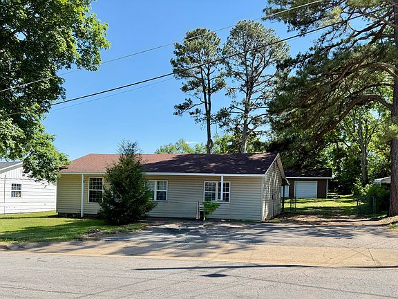 4th image of 10 Burgoyne Drive