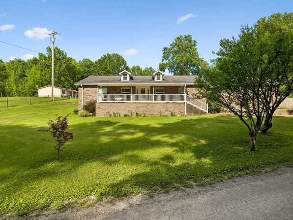 698 Tooley Branch Rd, Westmoreland, TN 37186