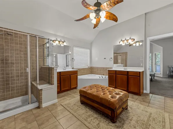 929 Oatlands Pl, Burleson, TX 76028