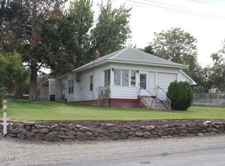 201 W Edison Ave, Sunnyside, WA