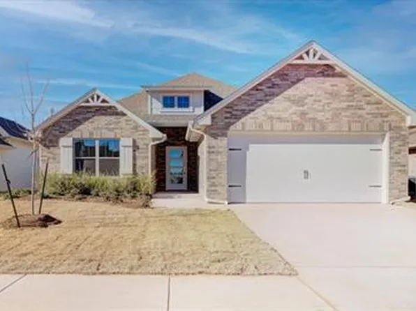 16025 Villa Valeria Way, Edmond, OK 73013