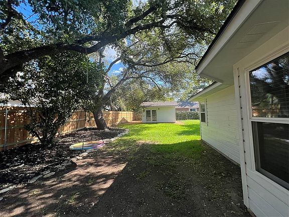 4th image of 16609 Black Kettle Dr