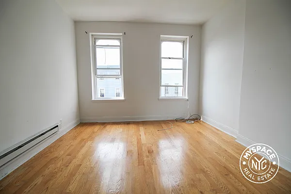 Rented by MySpaceNYC | media 30