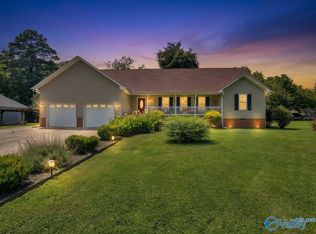 908 S Kyle St, Scottsboro, AL 35768